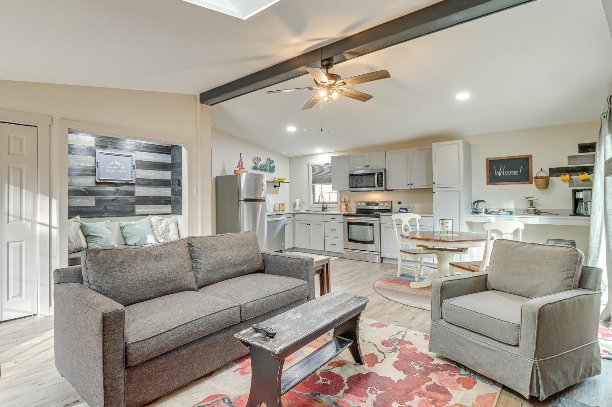 Quaint Jim Thorpe Cabin Retreat, Walk To Beach! Buitenkant foto