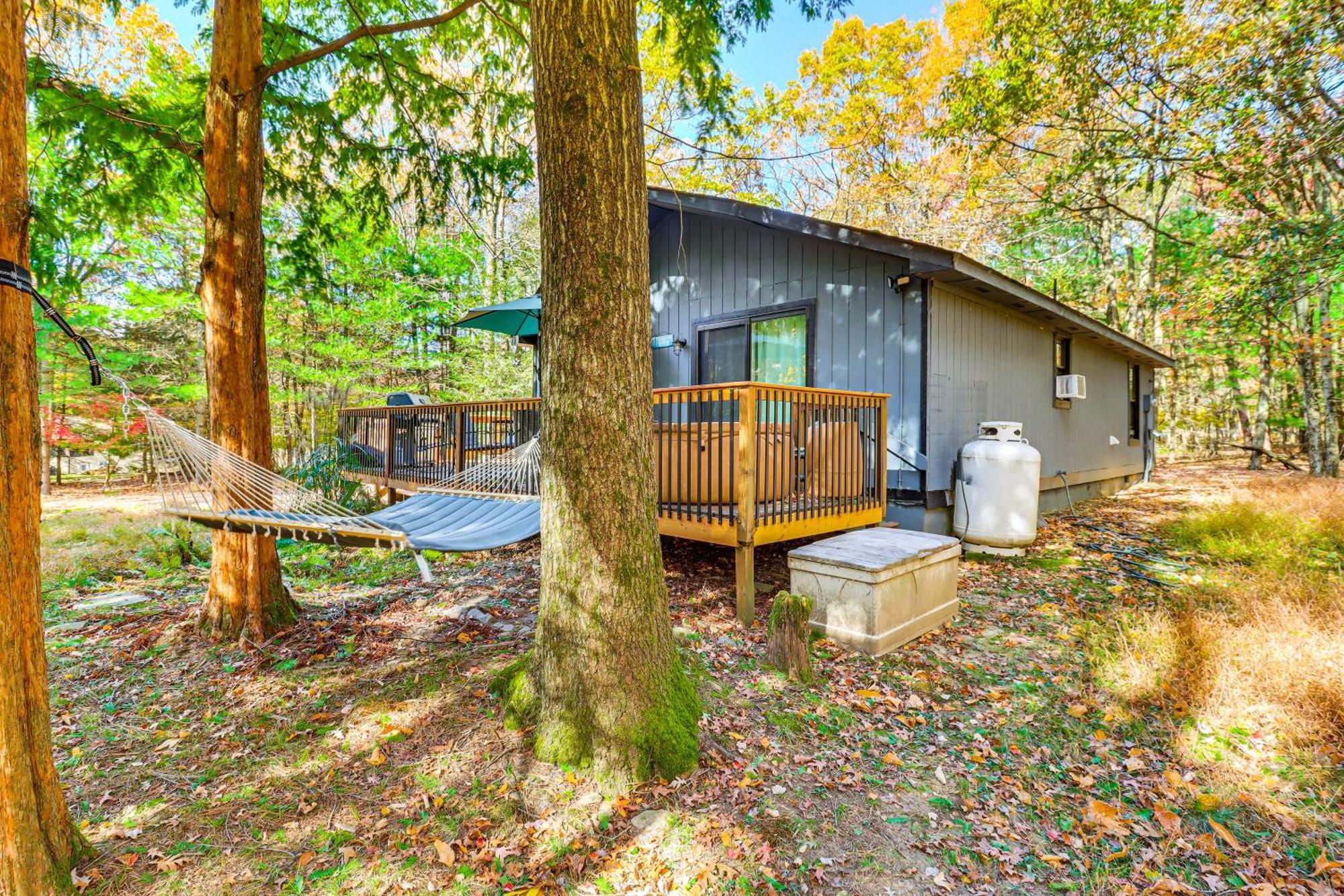 Quaint Jim Thorpe Cabin Retreat, Walk To Beach! Buitenkant foto