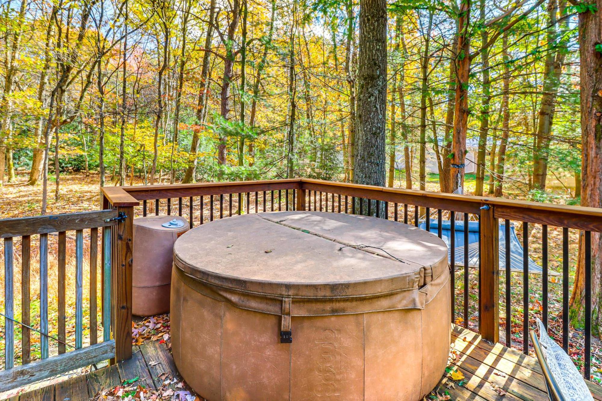Quaint Jim Thorpe Cabin Retreat, Walk To Beach! Buitenkant foto